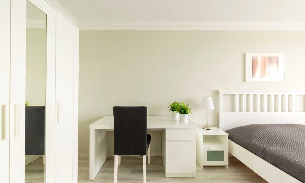 Desk Next To The Bed How To Arrange A Bedroom With A Desk