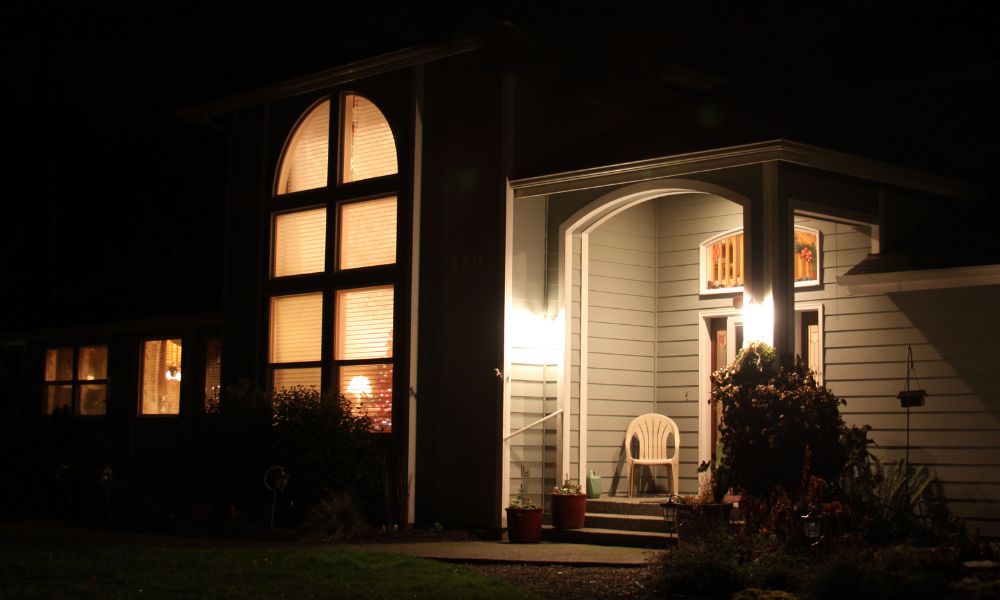 Illuminate Doors and Windows Outdoor Decorative Lighting Ideas