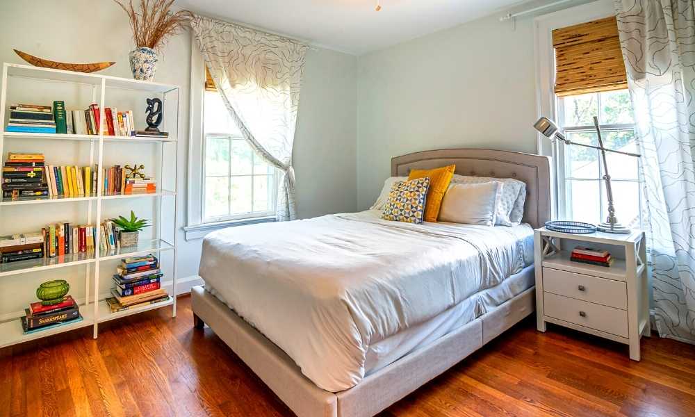 Add Cover To Your Windows Small Bedroom Ideas With Queen Bed And Desk